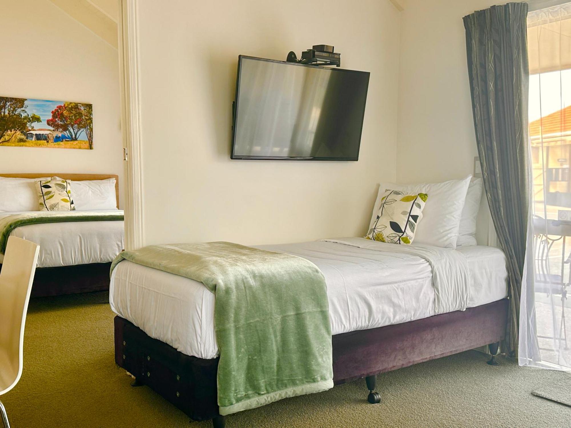 The Olive Motel Coromandel Zewnętrze zdjęcie